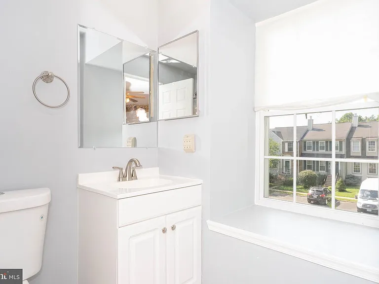 4683 Joanna Ct — Photo 29