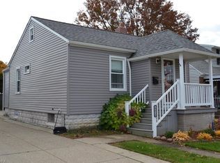 29938 Halifax Ave, Wickliffe, OH 44092