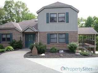 107 Lakewood Dr, Canonsburg, PA 15317