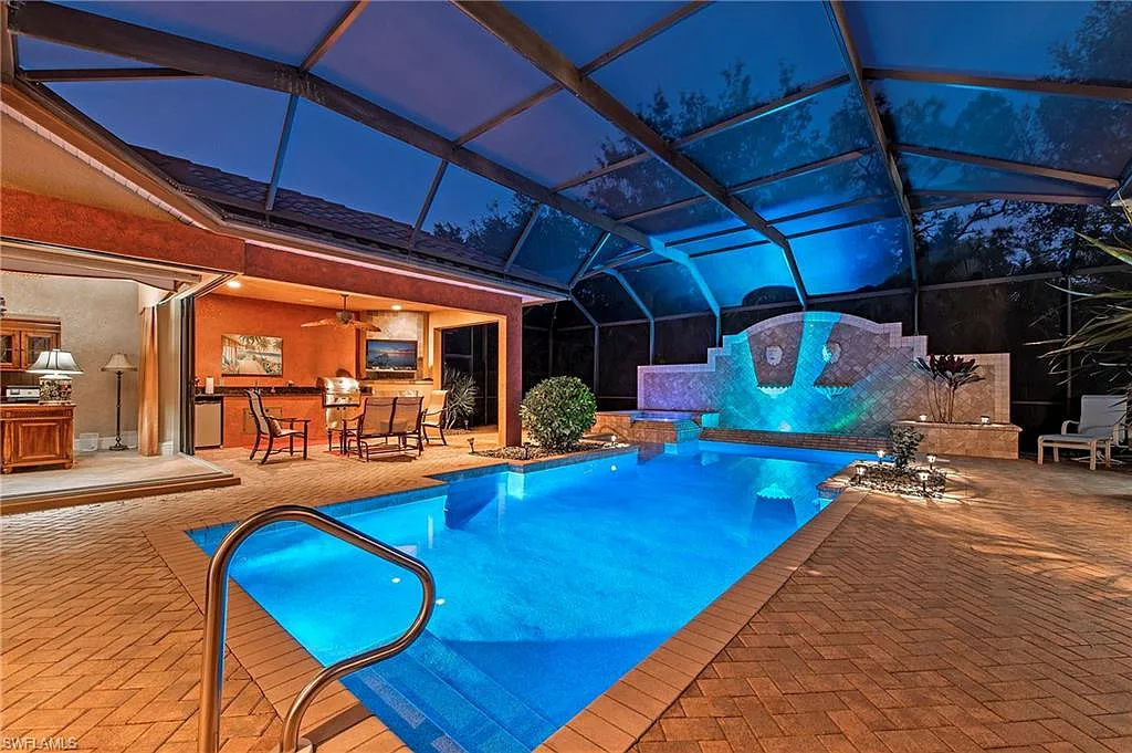 3 bed, 3.0 bath, 2823 sqft, $20,000 — Photo 1