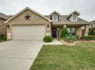 921 Golden Bear Ln, McKinney, TX 75072