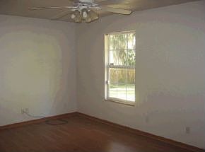 3rd image of 4200 SE 17th Ave