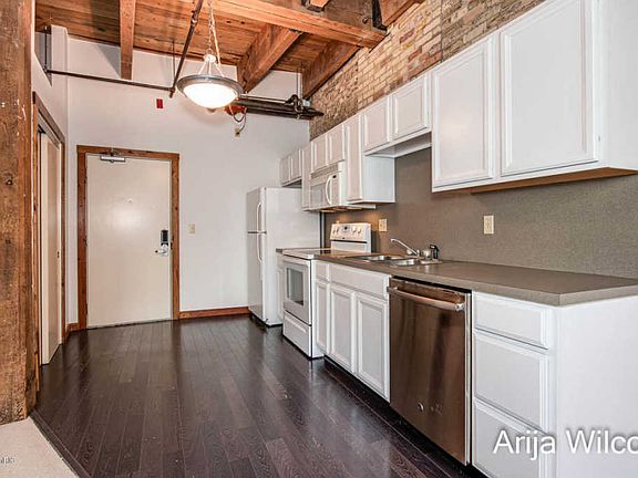 5th image of 940 Monroe Ave NW Unit 315