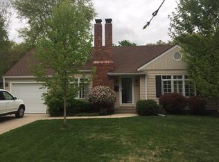 4406 W 70th St, Prairie Village, KS 66208