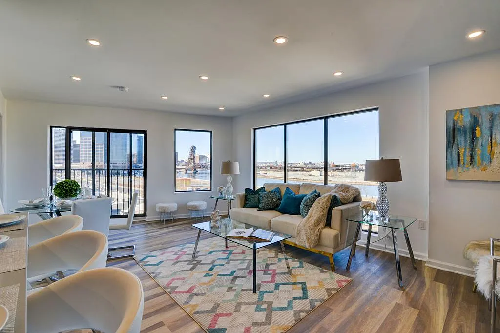 1 bed, $1,866 — Photo 2