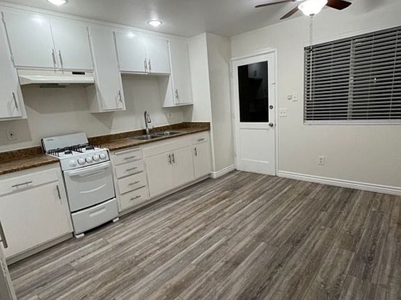 2nd image of 12635 Josephine St
