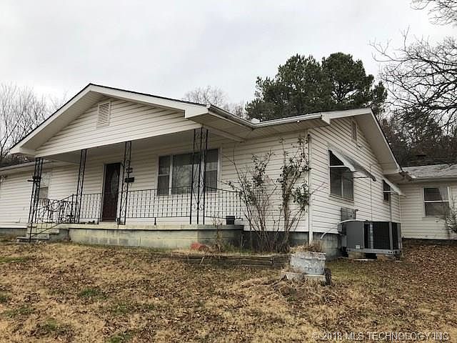 1st image of 315 E Caddo Ave