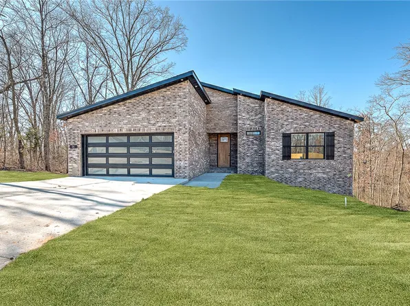 26 Whithorn Cir, Bella Vista, AR 72715