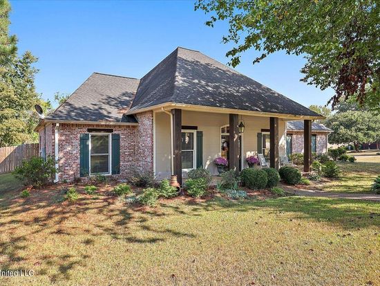 Property at 300 Semoia Ln, Ridgeland, MS 39157