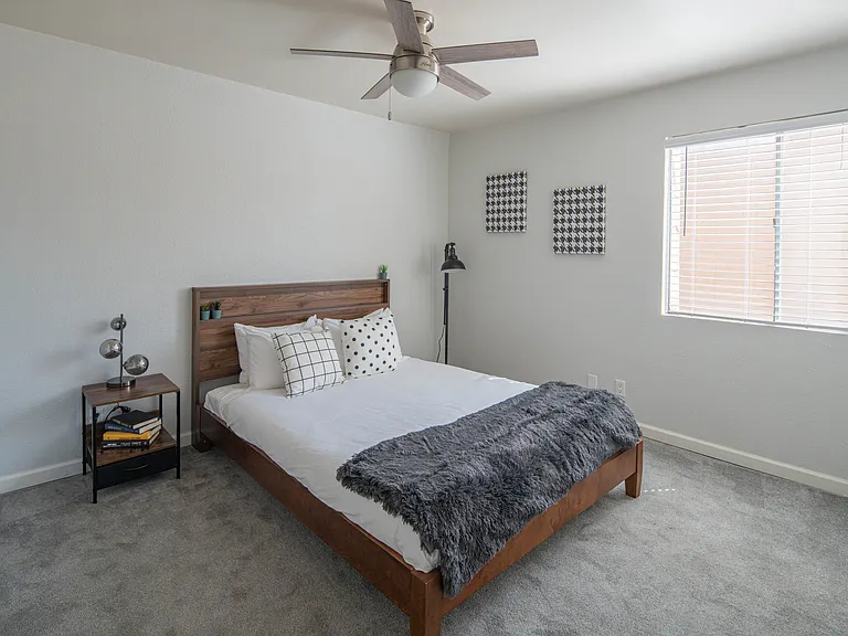 8055 E Thomas Rd — Photo 30
