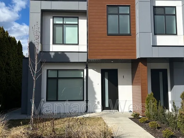 830 Lawson Ave #1, Kelowna, BC V1Y 6S8