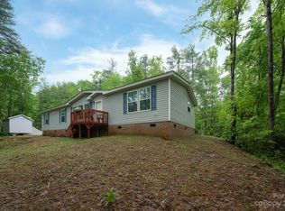 35 Flat Creek Rd, Lake Toxaway, NC 28747