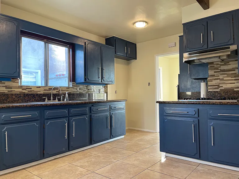 7618 Vicki Dr — Photo 4