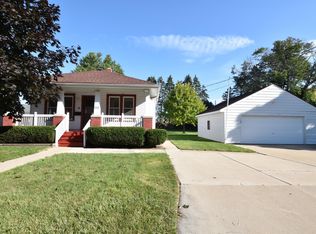 1222 Lawndale Ave, Racine, WI 53403