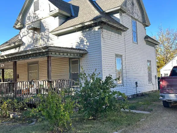 845 2nd St, Phillipsburg, KS 67661