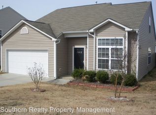 852 Golden Horseshoe Ln, Sanford, NC 27330