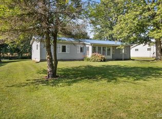 303 W Sycamore St, Silver Lake, IN 46982