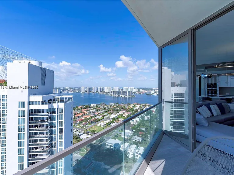 18975 Collins Ave #3004 — Photo 34