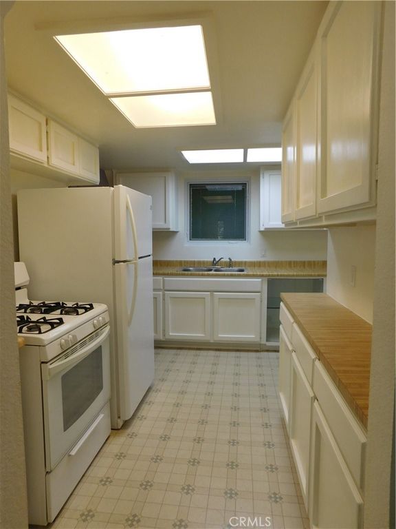 39822 San Francisquito Canyon Rd, Santa Clarita, CA - View 2