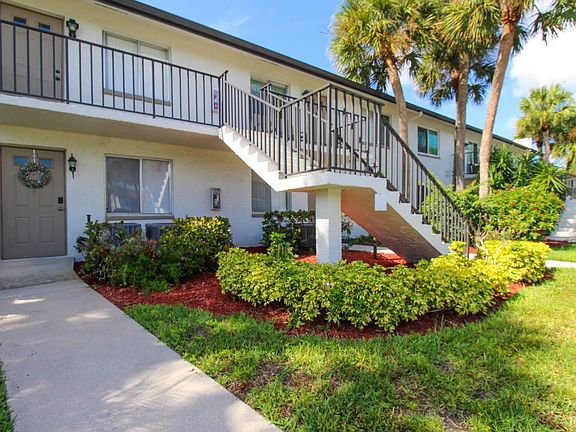 3rd image of 3602 Arctic Cir #515