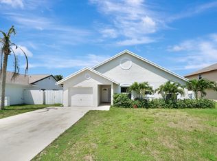 22471 Grouper Ct, Boca Raton, FL 33428