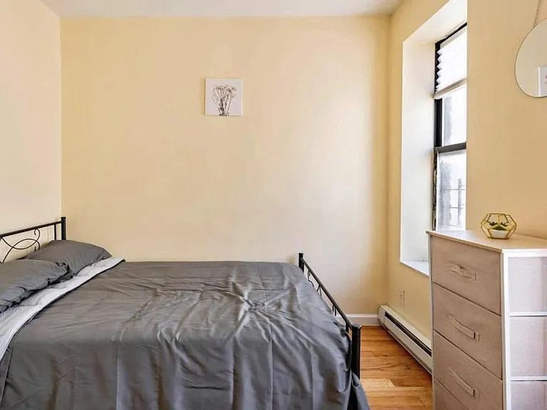 128 Seaman Ave #1 — Photo 1