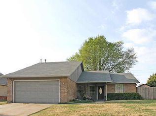 1309 W Durham St, Broken Arrow, OK 74011