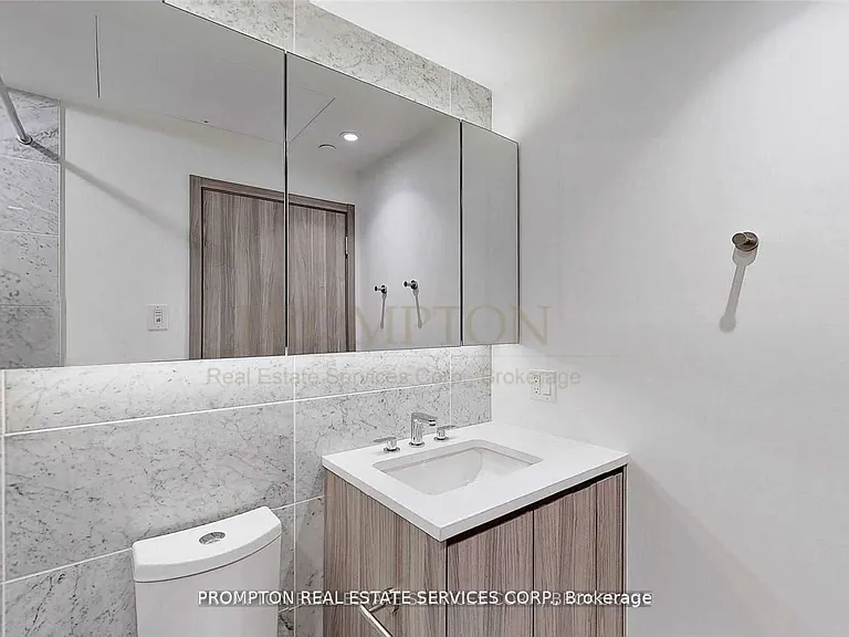 95 McMahon Dr #2205 — Photo 12