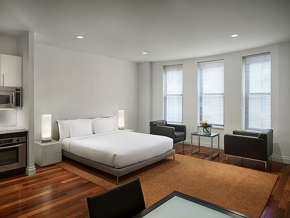 4th image of 123 W 44th St #307E