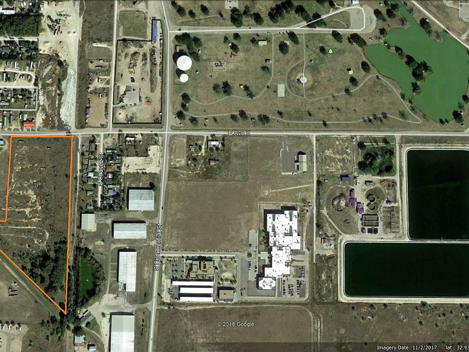 1st image of 220 E Avenue L