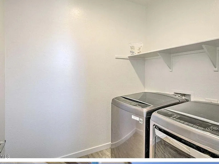9908 E Texas Ave — Photo 15