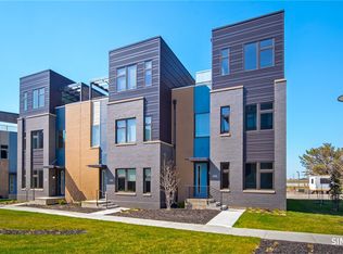 816 E 2nd St, Des Moines, IA 50309