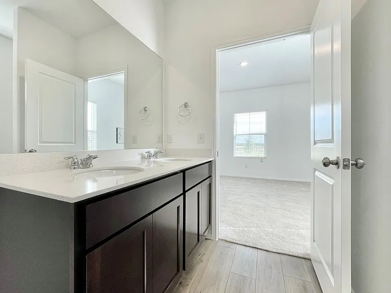 1517 Cobblecrest Ln — Photo 20