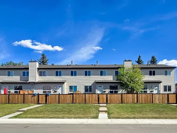 31 W Alford Ave #68, Red Deer, AB T4R 1G9