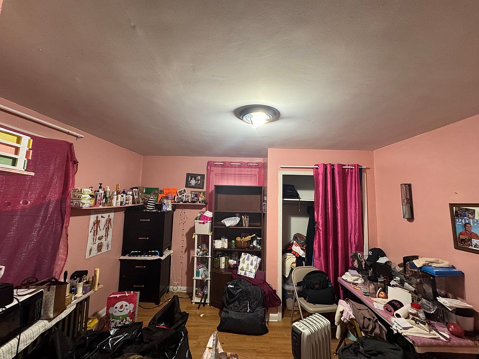 2nd image of 427 Cary Ave Floor 1