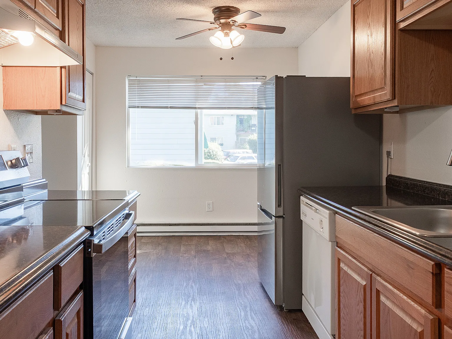 Ravenbourne Apartments — Photo 3