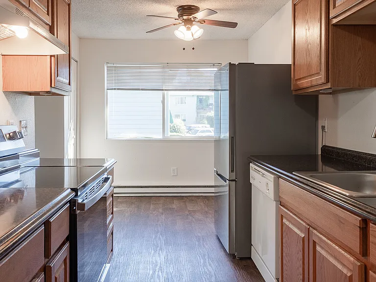 Ravenbourne Apartments - Portland Oregon
