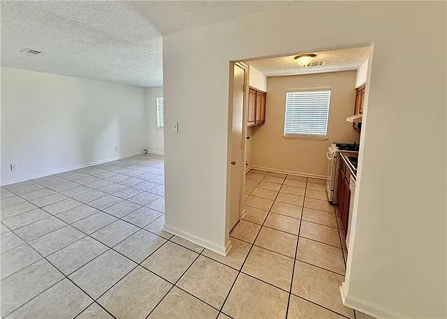 6484 Park Manor Dr #B — Photo 5