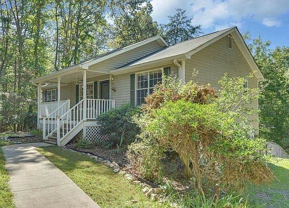 2nd image of 1364 Villa Dr