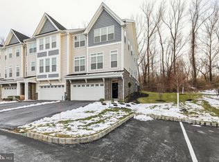 2044 Julia Dr, Conshohocken, PA 19428