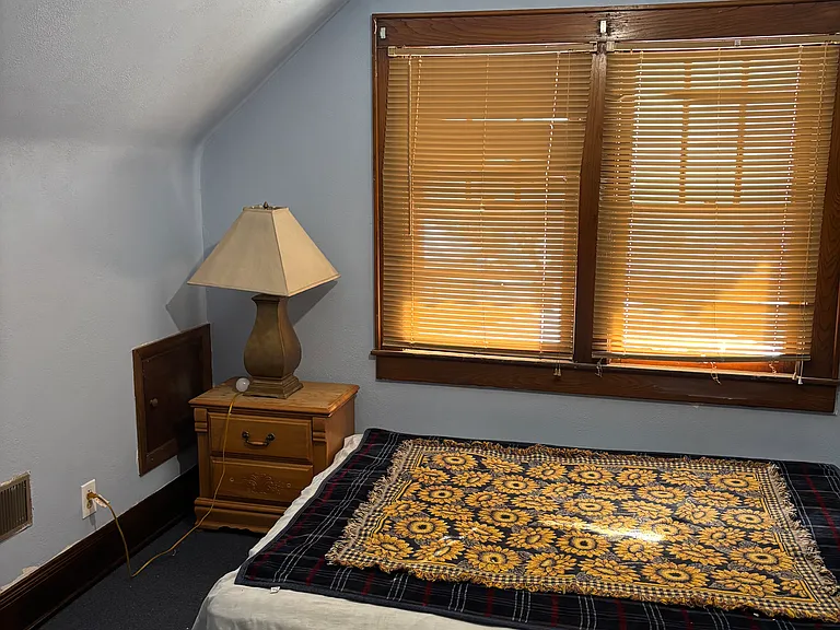 235 Liberty Ave — Photo 6
