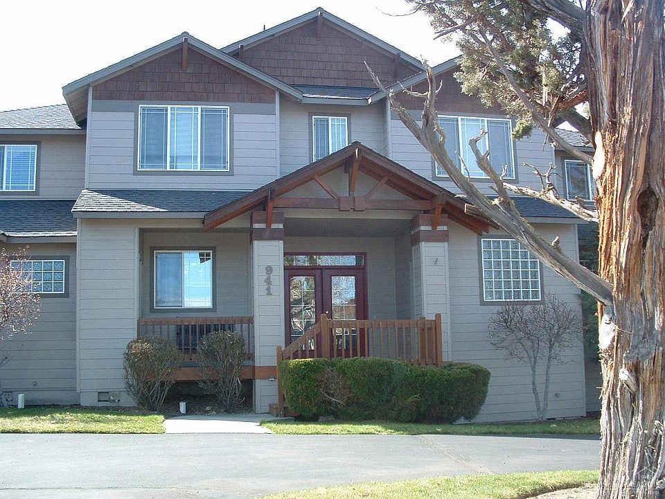 1st image of 941 Golden Pheasant Dr