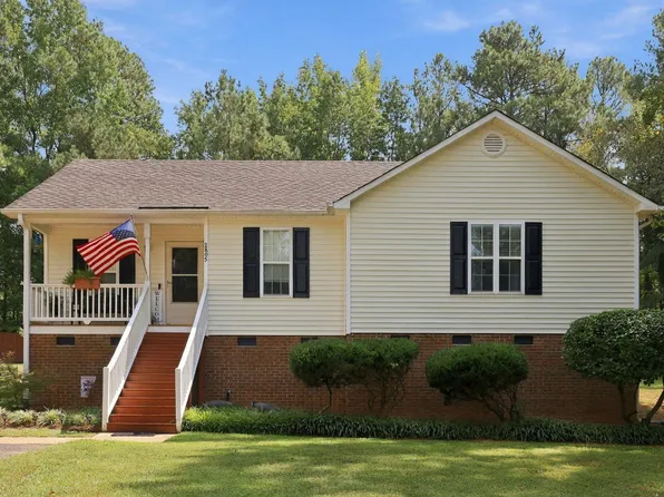 2805 Girth Ln, Raleigh, NC 27603