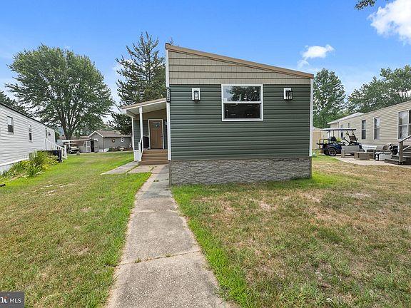 3rd image of 33308 Lighthouse Ct #D-18