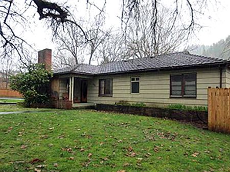 1st image of 865 Kalaspo Ave