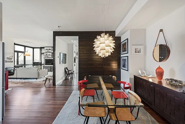 Sold by Nest Seekers International | media 3