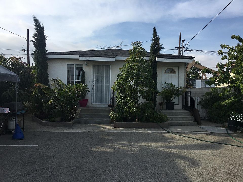 1st image of 1115 E Anaheim St #1/2
