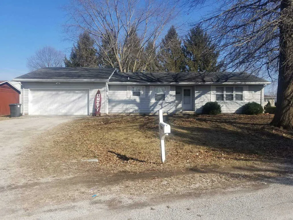404 S White St photo 1