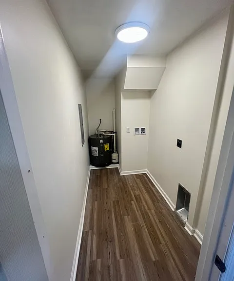 1807 Hollybrook Cir — Photo 3