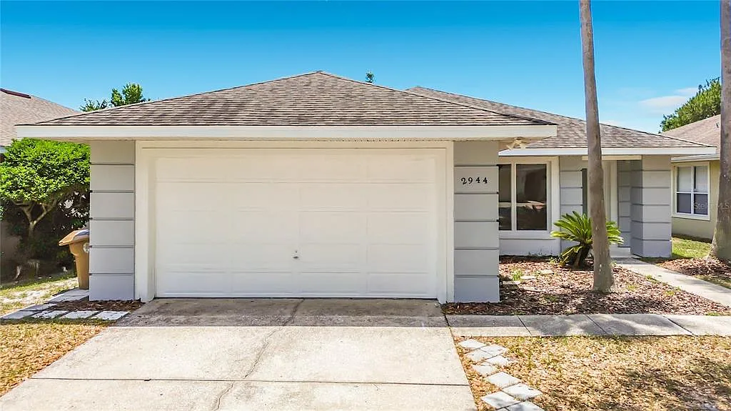 4 bed, 2.0 bath, 1701 sqft, $2,700 — Photo 3